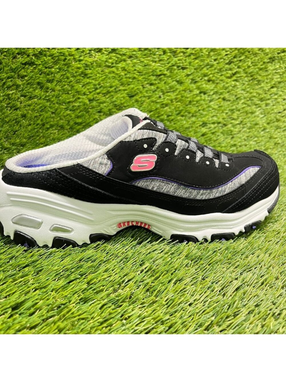 Skechers D'Lites Comfy Cloud Womens Size 8D Black Athletic Slip On Mule Shoes
